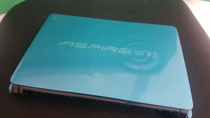 Vendo Acer Aspire One D257 Netbook